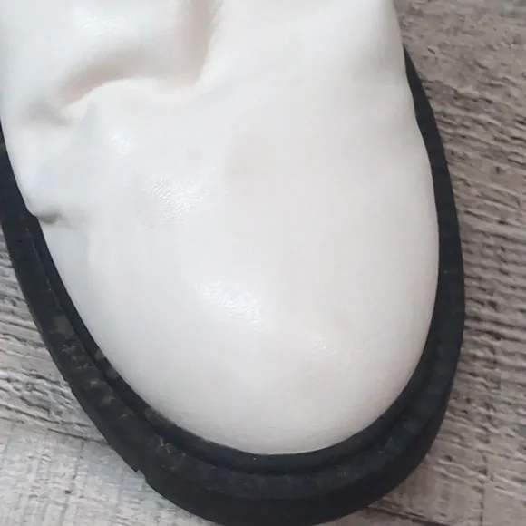 Coach White and Black Leather Boots - Picture 13 of 14